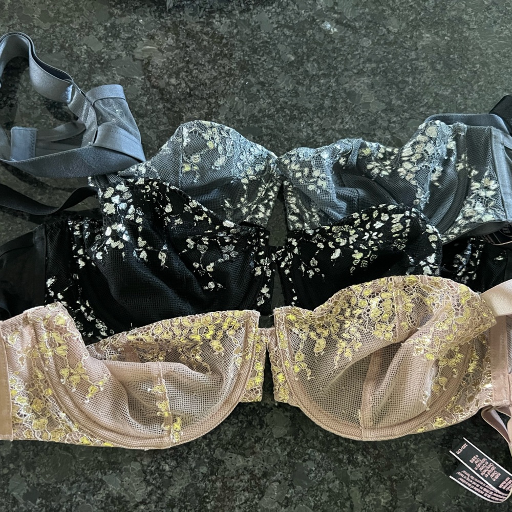 Victoria’s Secret Elegant Lace Underwire Bra Set - Black, Gray, Cream